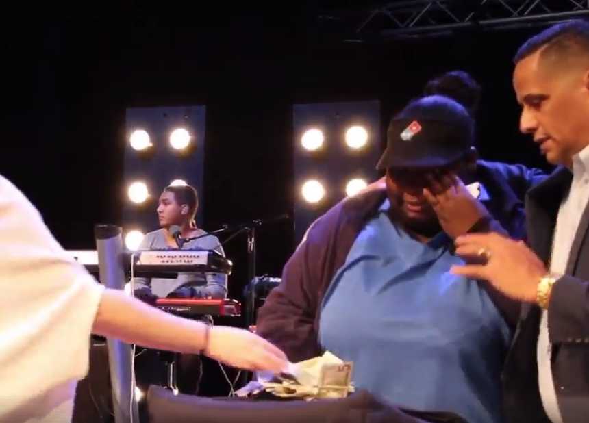 Single mother who works at Dominos wipes tears as people tip her for pizza delivery at church
