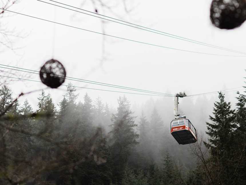 Gondola in the air at wedding for terminally ill bride