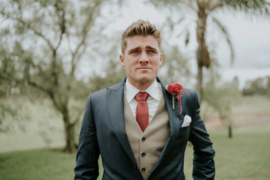 Groom chokes up on wedding day with news of father has cancer