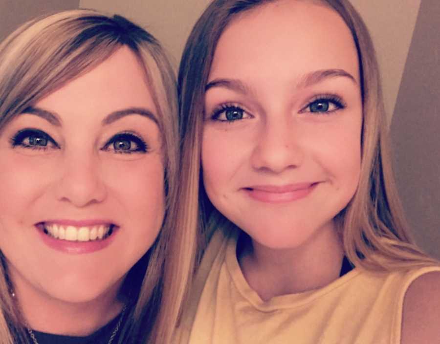Mother smiles in selfie with daughter who she tells her how she'd want her to grieve if she were gone