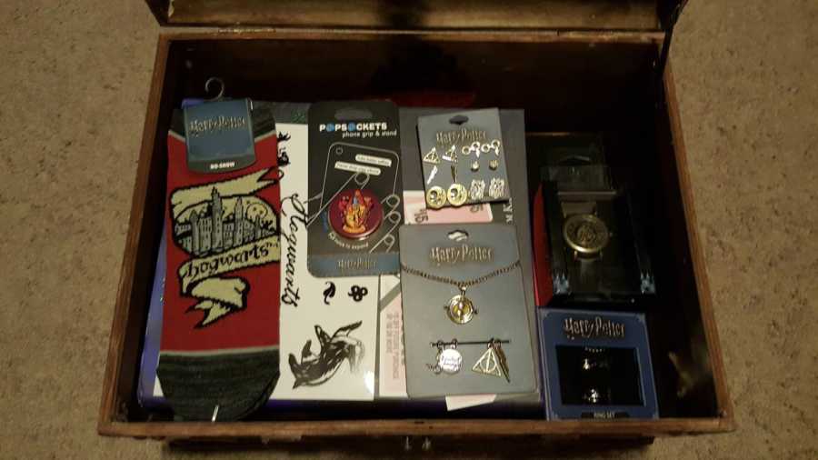 Aerial view of all Harry Potter items in trunk