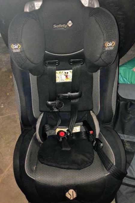 Carseat that woman urges people to use after kids were injured in car crash
