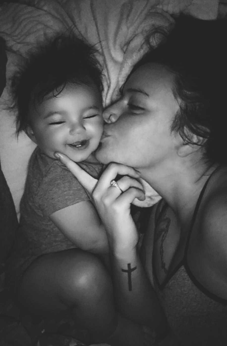 Mother who had near death experience kisses baby on cheek in selfie