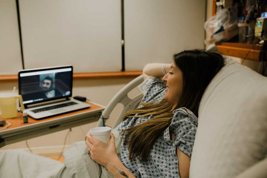 Woman FaceTimes her Marine husband while in the hospital about to give birth to their child