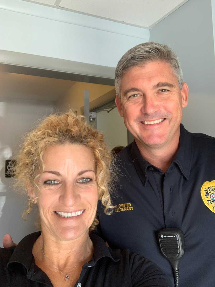 Woman who was a drug addict smiles in selfie with police officer who once arrested her and saved her life