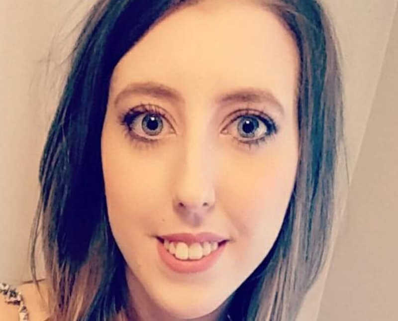 Woman who was in abusive relationship smiles in selfie