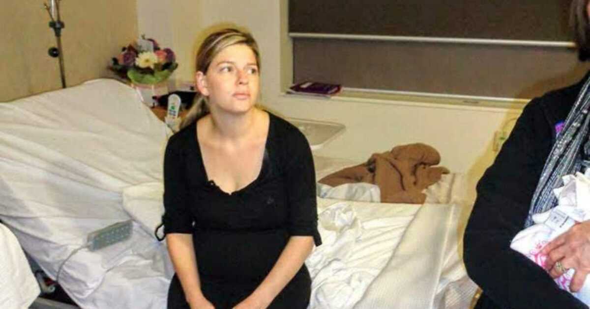 Dear Society, Please Put Postpartum Moms First Before Visiting Their Newborn