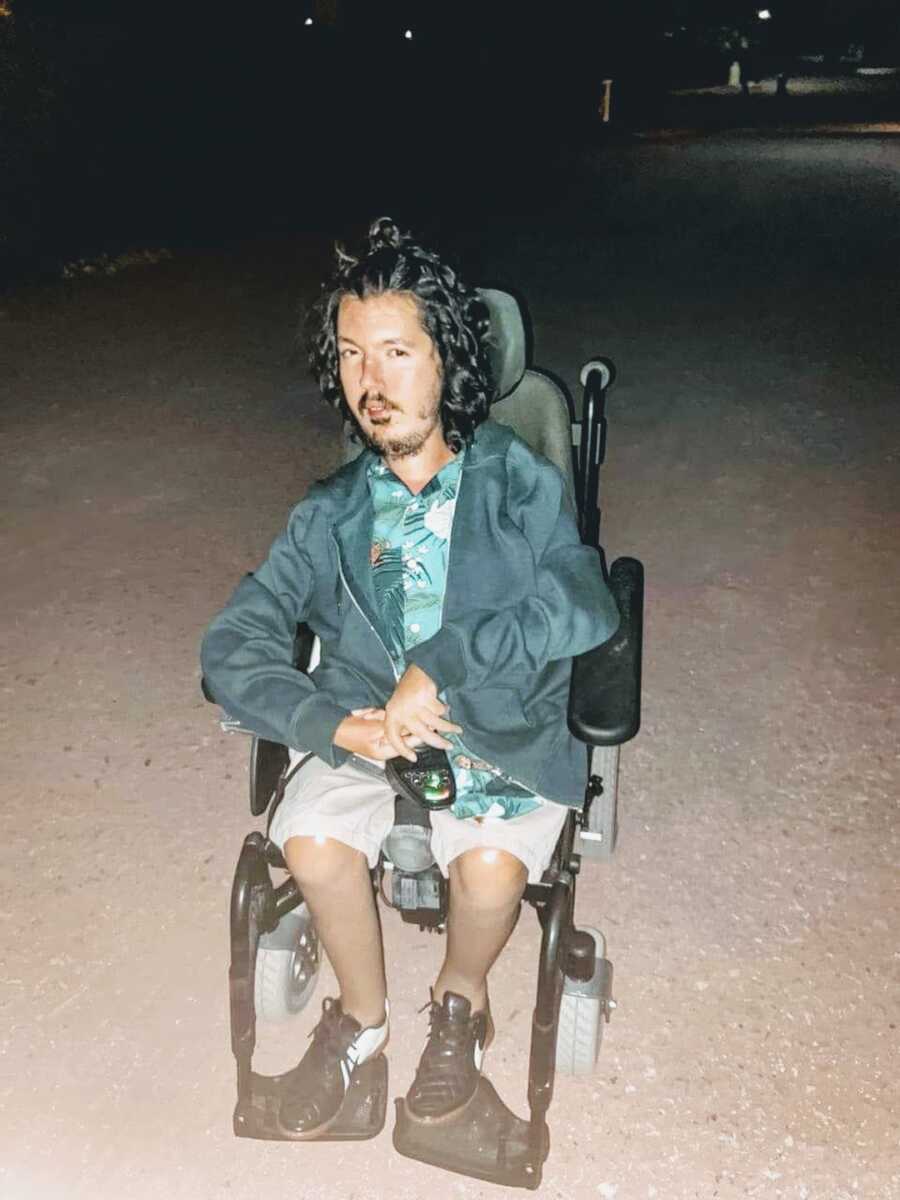 man with spinal muscular atrophy in wheelchair