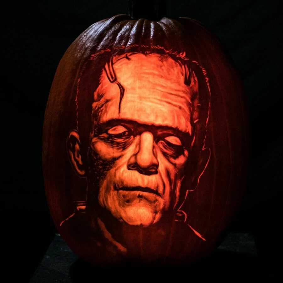 Best Friends Start Professional Pumpkin Carving Business—Our Top 30 ...