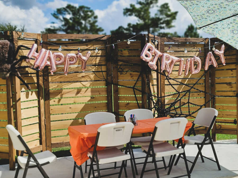 Woman transforms her backyard into a Halloween-themed birthday party for a little girl with epilepsy