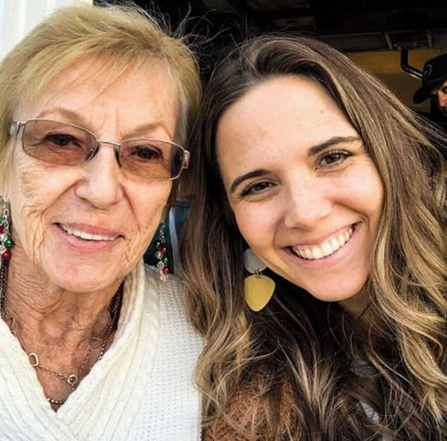 Becky takes a selfie with her neighbor after forming beautiful friendship.