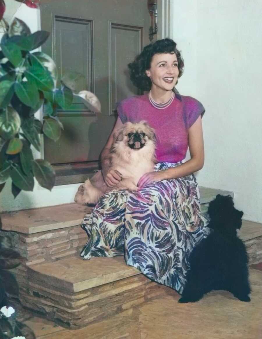 betty white with her dog