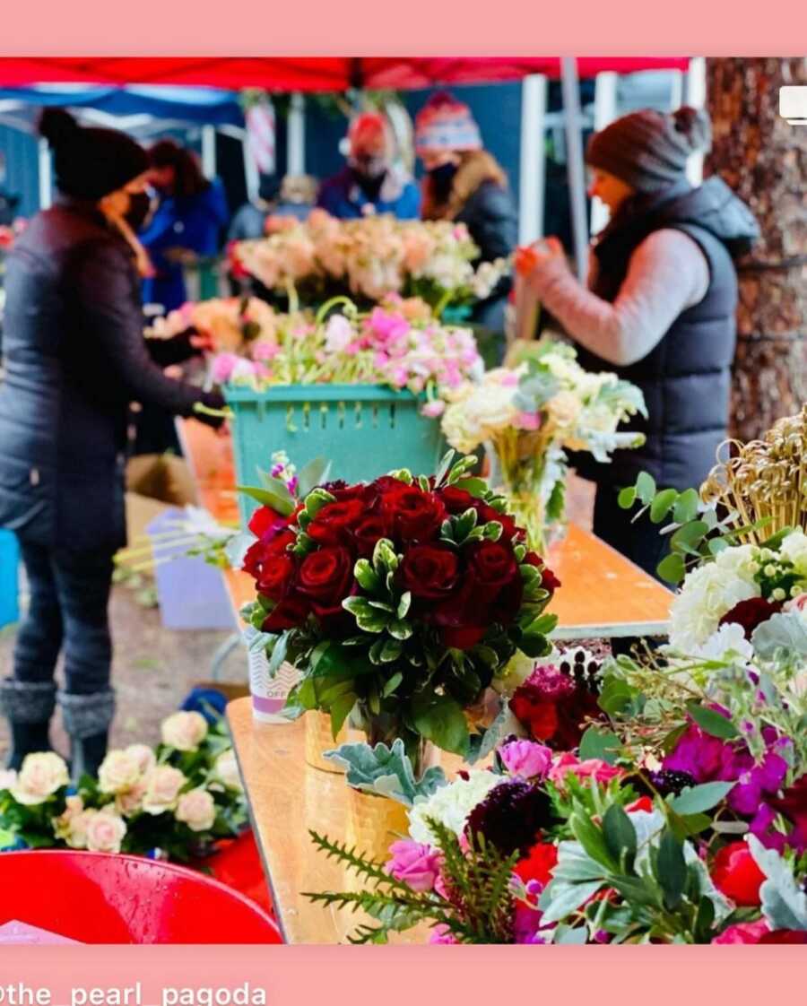 flowers for widows on valentines day