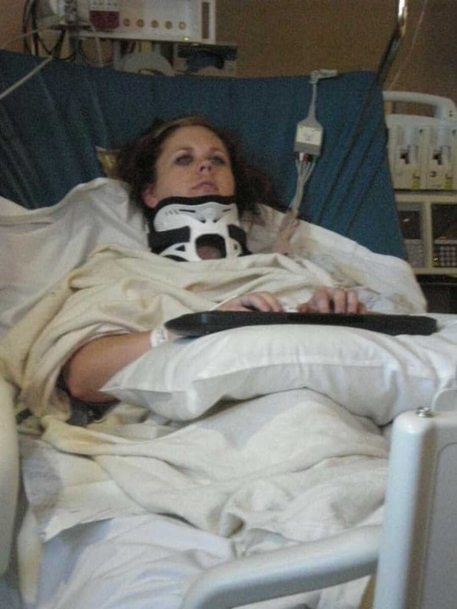 woman with broken neck after accident