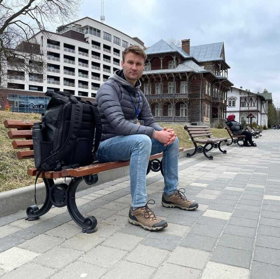 Ukrainian man visits tourist city now filled with refugees.