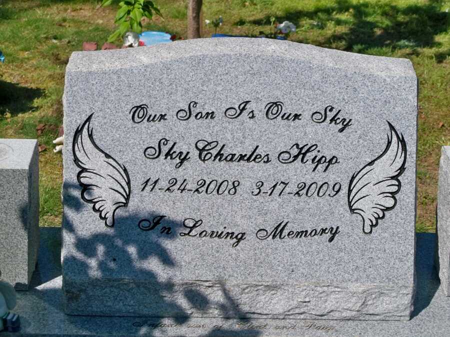 tombstone of baby who died from S.I.D.S.
