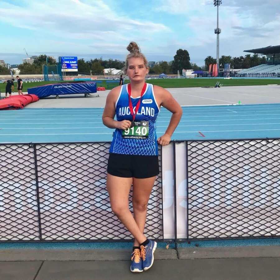 woman competing in the parolympics