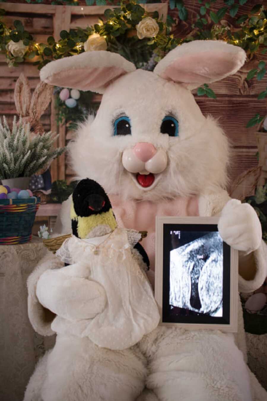 Easter Bunny takes special holiday photos with lost babies.