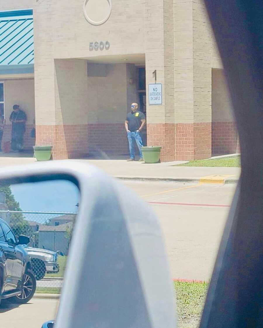 Army veteran guards Texas elementary school after Uvalde mass shooting