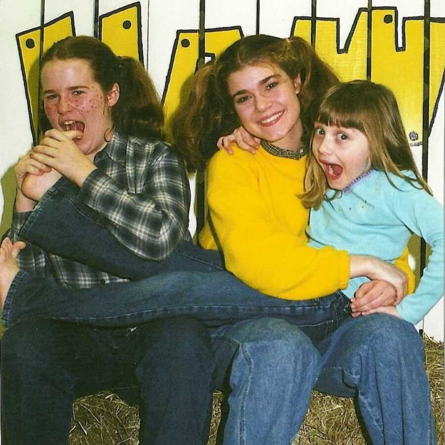 melissa, her sister and emily foster sister