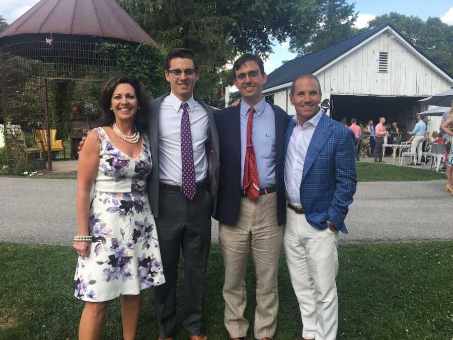 family together at wedding 