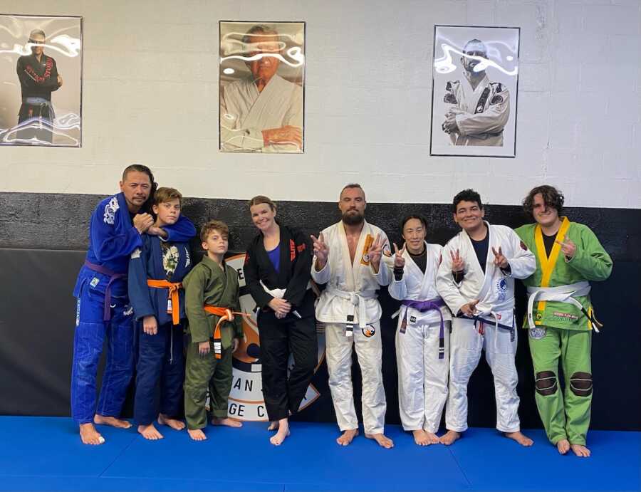 woman and friends at jiu jitsu center