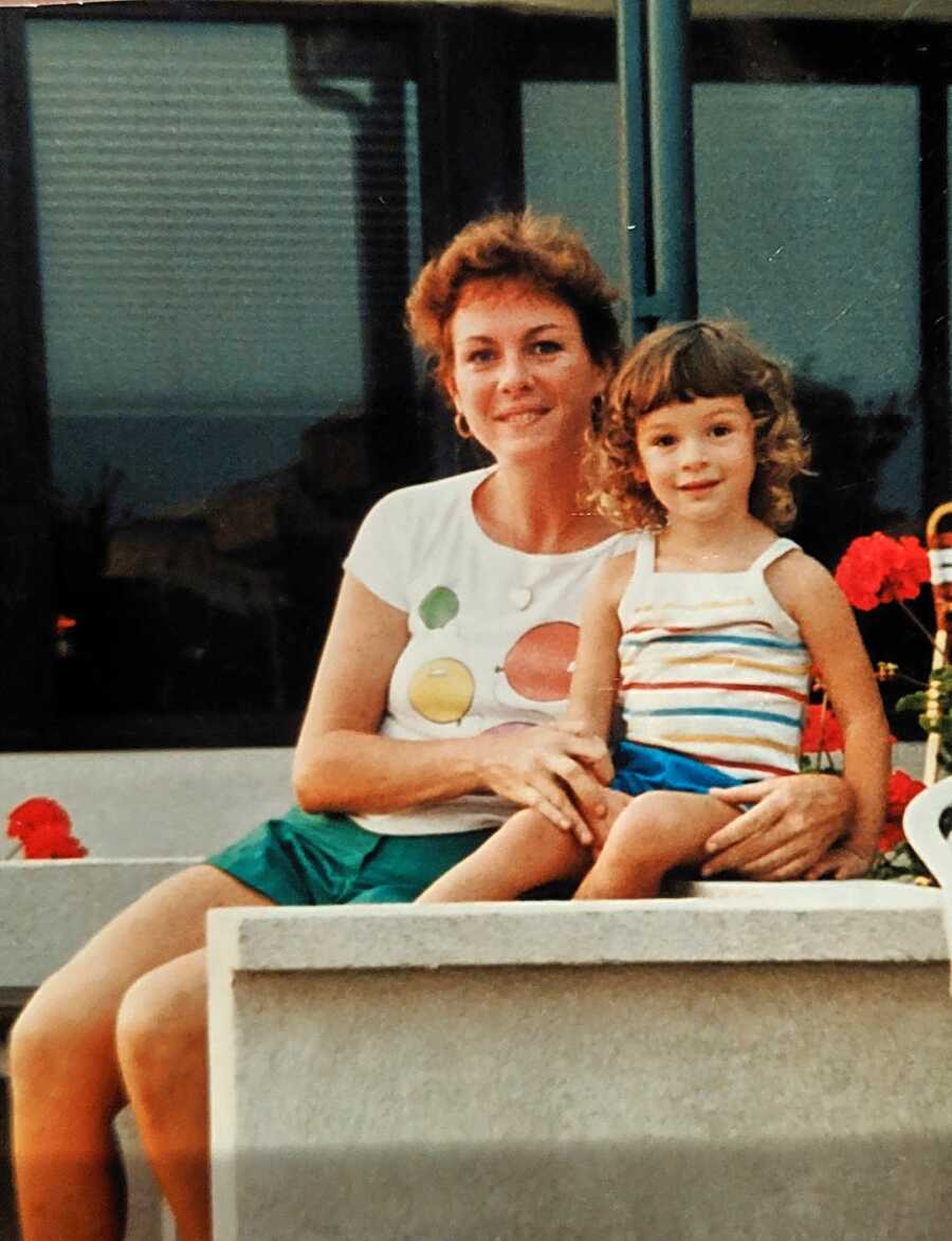 jehovah's witness mom with daughter