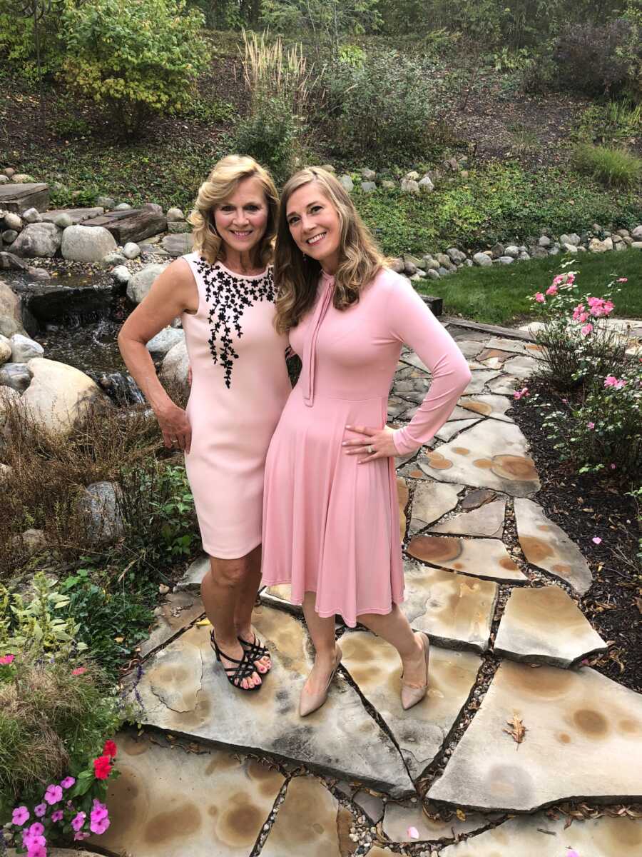 mom and daughter